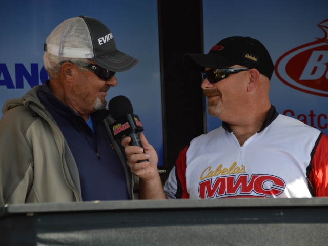 8CA12379-22EB-4179-8F17-2FB59CF2A427