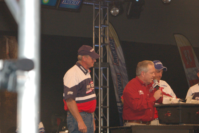 8CB0B35E-FDAF-4C8C-BDD4-030470DBED0F