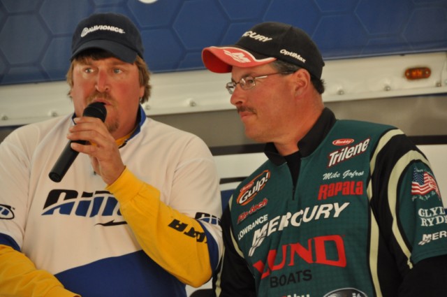 8CD687E5-BE2A-422F-9B4F-1920110BC735