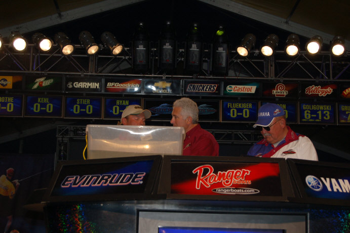 8D151C11-A223-48BC-99D4-33421361191A