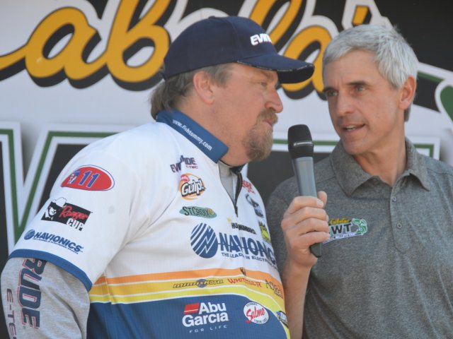 8D1751AA-61CD-4CDE-8E19-BC024497563B