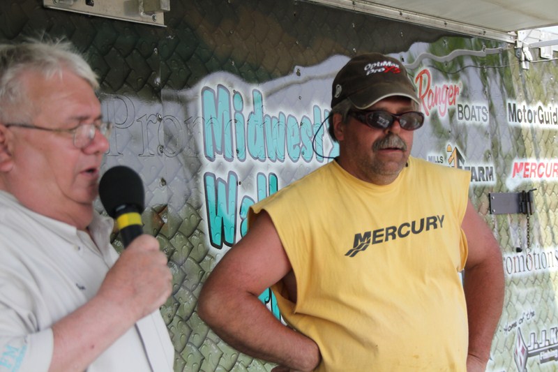 8D31661C-7054-4C04-9687-A9B5E35F6CE8