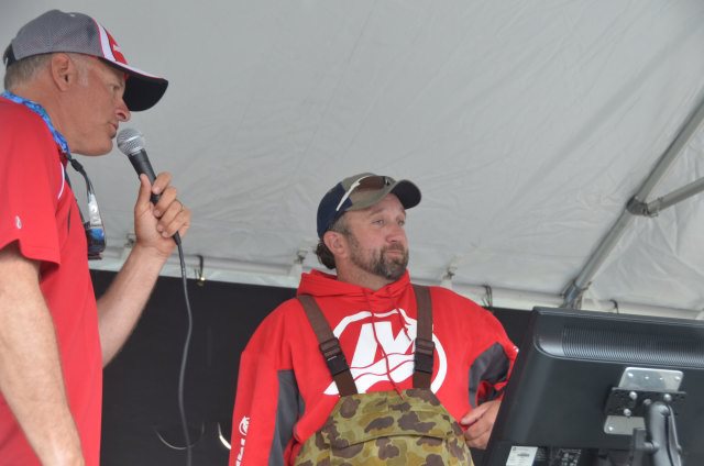 8D334C32-B47F-4D2B-B238-B5F68AB647AF