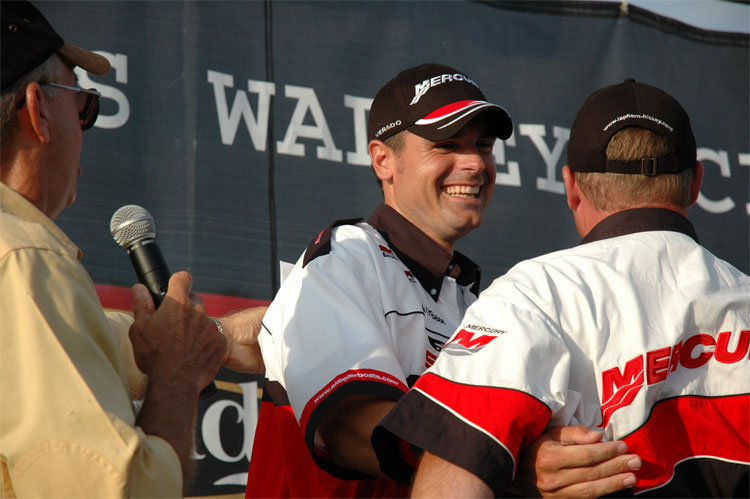 8D3FE7FC-6904-41E4-AAB3-A87D8F012873