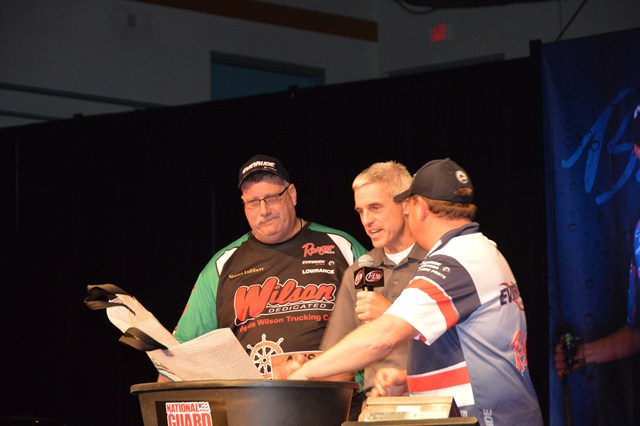 8D45DBAB-70AE-440C-B9B0-87716C8F8658