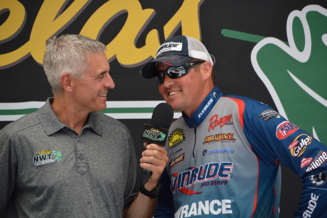 8DB55419-4E0E-4722-92F1-BF99196F4F06