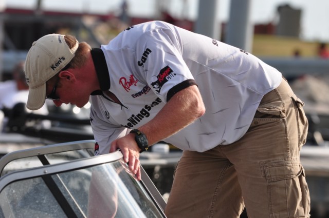 8DBC2C94-77F5-4B8C-90EE-49DCAC680F14