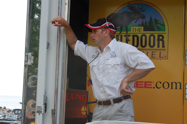 8DC12E4C-3D77-485F-A963-59CD20BF2F91