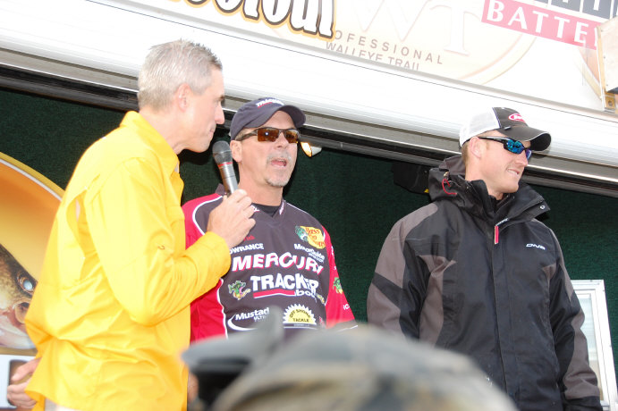 8DCBAEBD-26E0-4F77-8625-550A51A21EEF