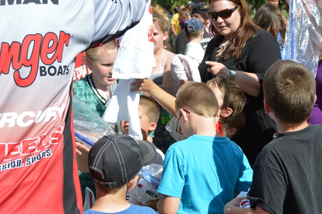 8DD1C920-4530-4EB6-9F3A-26E3D36D2456