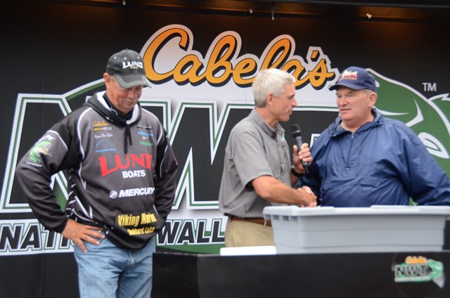 8E105E48-26E8-4A88-A8A9-F0AD0406B2E2