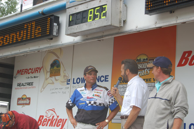 8E1FF62E-D8CD-4B97-9A3C-D5A63F70B1E8