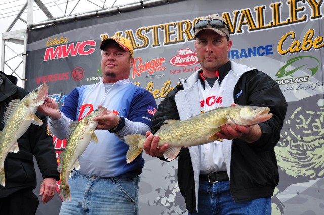 8E333B79-FEEC-404C-B5C0-A86B6439D5A1