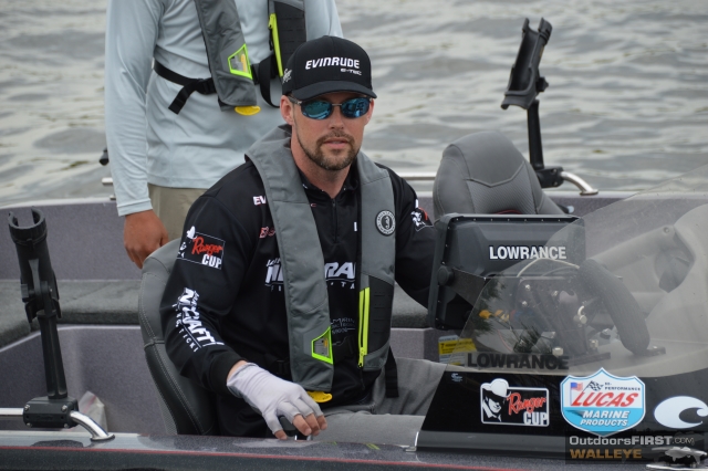 8E416911-00AE-4106-ACE0-E7D317657BD6