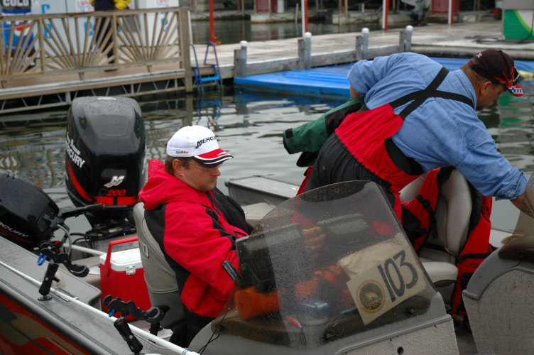 8E62546A-B512-4D94-904B-FE815DCCA1F7