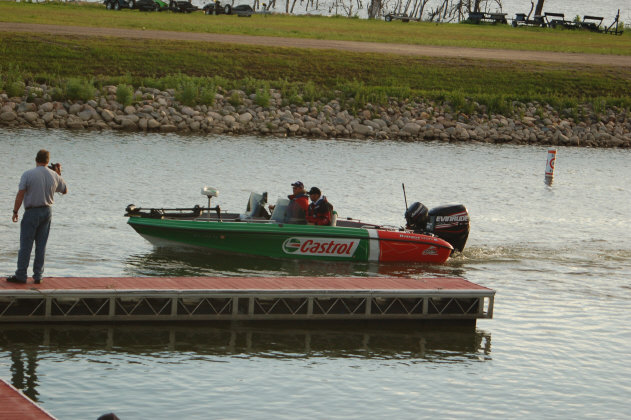 8E73C1B4-F275-4B1B-B650-72AF504EC4C8