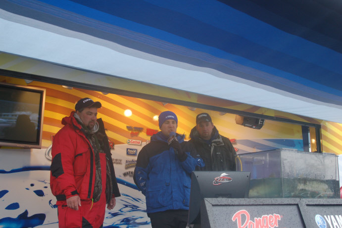 8E7E7DB4-5BF2-4A77-8D63-42D90074A078