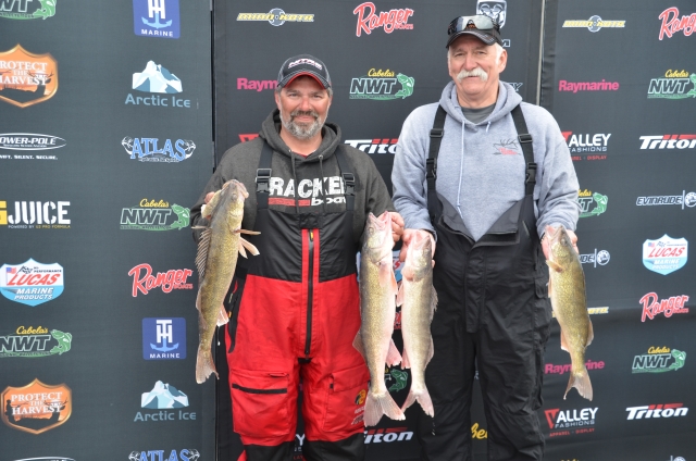 8E9FAE2F-8B1E-4C05-BB12-A9409E902A72