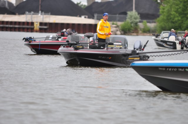 8EA6458C-6CA0-43DC-812E-6468F3CFC31D