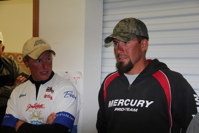 8EABFB66-FDBB-4E53-B24A-A8C0427A21B0