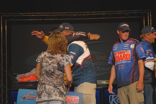 8EAF4B9D-9BEF-4D40-806E-C74E63AB3D71