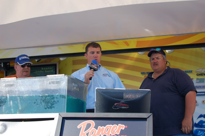 8EC12928-3702-44FC-800C-895EC6A0193F