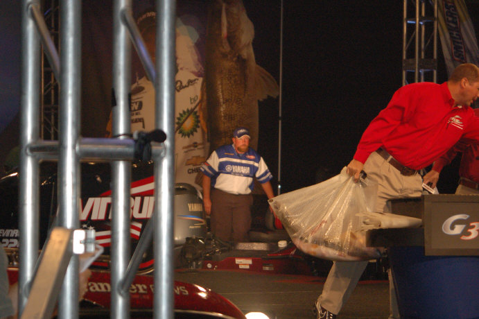 8EF2CB81-6B67-4D6A-A1E6-EA87A725FF57