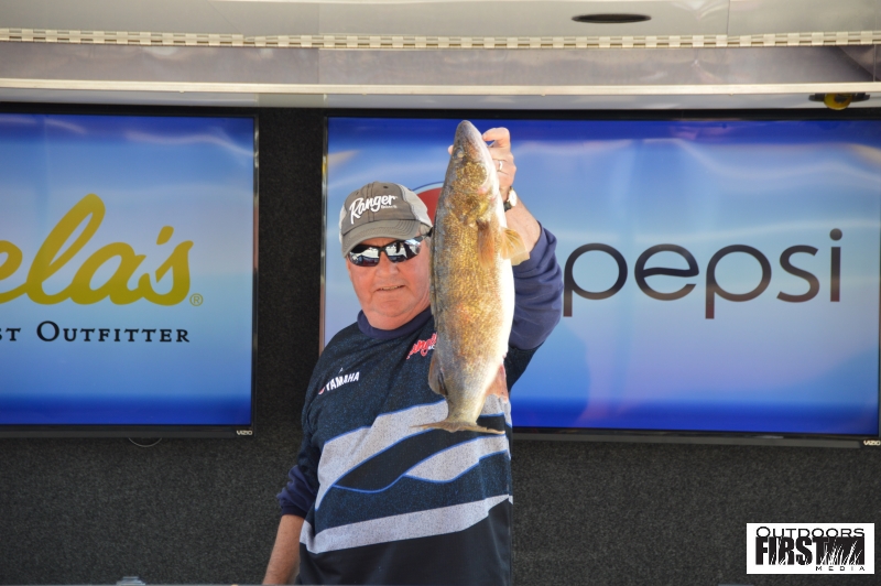 8EFCA4E3-8E1C-4FAD-BA7E-7573939D546E