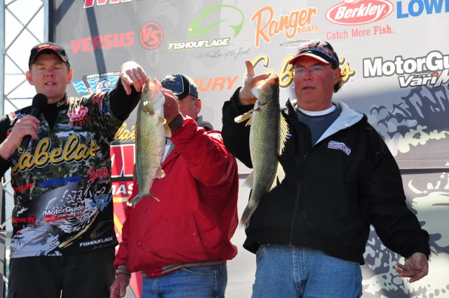 8EFE5C38-899C-4881-8FB0-CC564B8B64C5