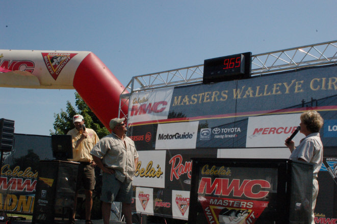 8F415E82-8E2A-411F-95C4-2BE6666B4B43