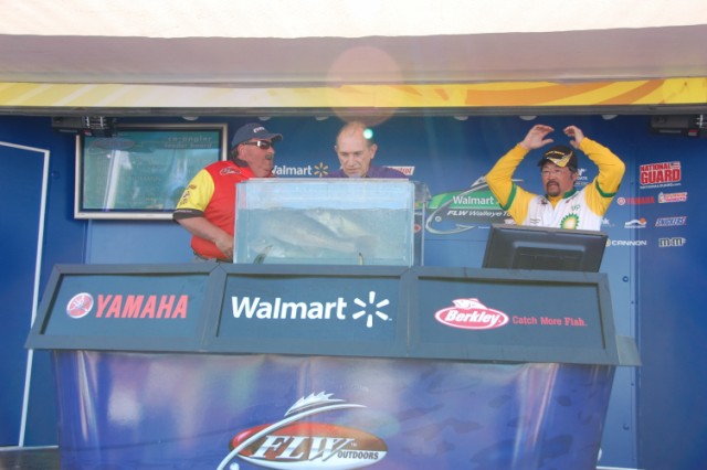 8F45F943-2933-46A4-9260-21A601D9C7AA