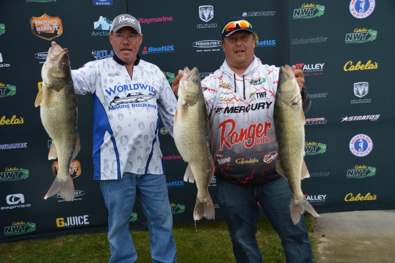 8F760EB8-E677-4D5E-BE85-6D2BB0907EC8