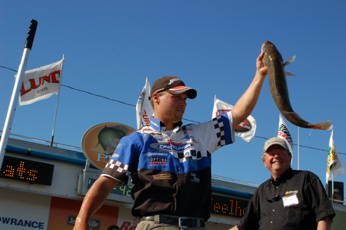 8F7BEF4E-2E0F-454D-9B8C-62CB172EA134