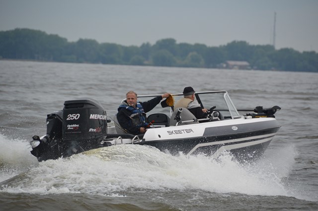 8F9B90B9-786D-4FF9-94D6-76E092ABDE17