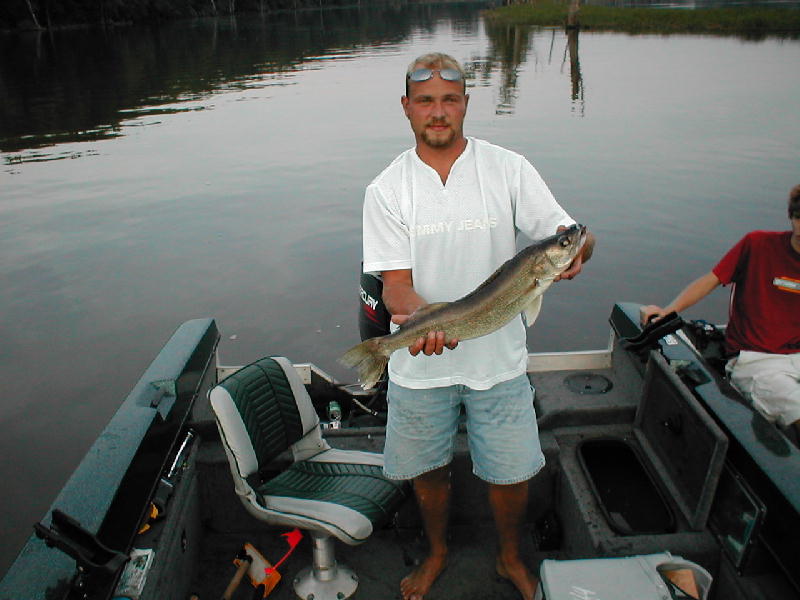 8F9F0514-6AE3-40D9-AEF2-7989731A9CD8