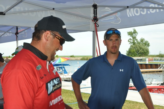 8F9F3035-FFC0-4C19-BCF8-FEFED94518E5