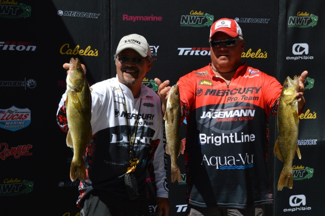 8FA3934E-2165-4EF1-970D-11E932715B4E