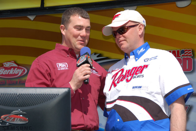 8FC960B8-3599-4B56-873B-F1AEF70F5800