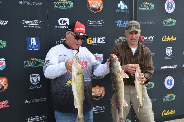 8FCEF517-7FBB-4485-BBF2-67A91ED4BA64