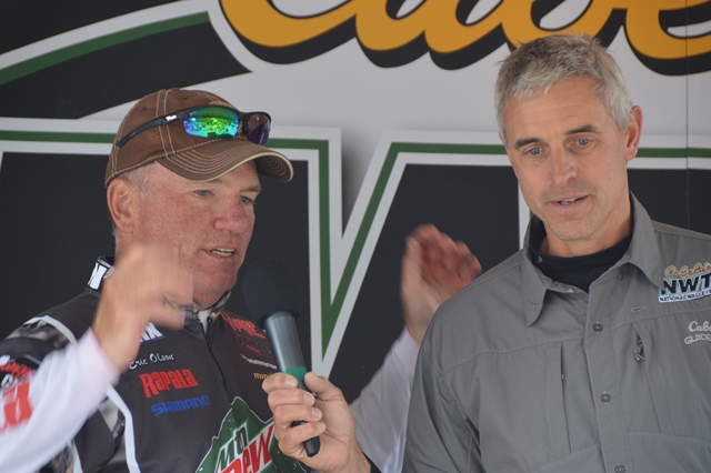 8FE5119C-854C-44B8-B518-681CC063BB1B