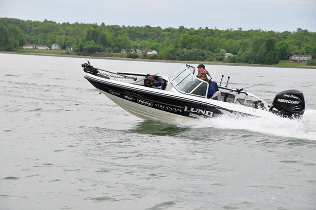 B46495C8-40C8-44F7-88FF-4A41A09A8F60