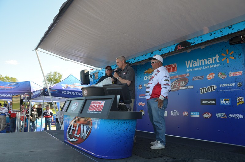 01B20529-2BBB-4F7A-AD1D-51AD44316F25