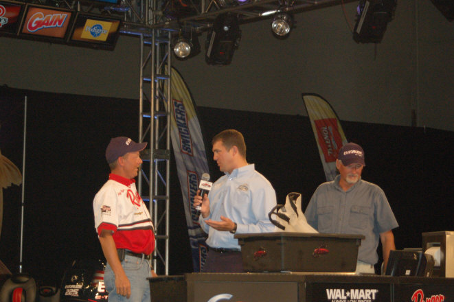 901160DE-7C9D-4119-91F9-401A0991A3AC