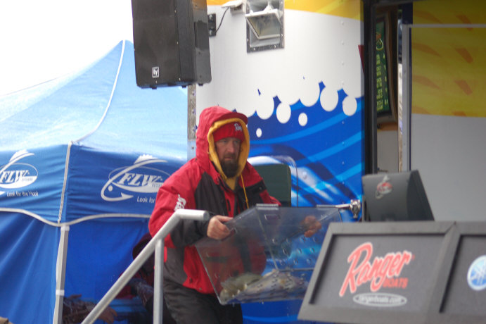 901BAD25-1CA9-40B5-8014-8BC108257349