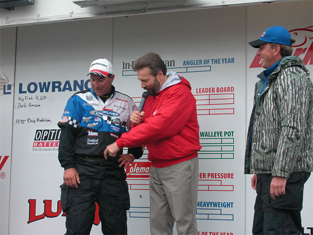 901BE4F5-6F61-4CC0-B9F3-F1AA7B8C903B