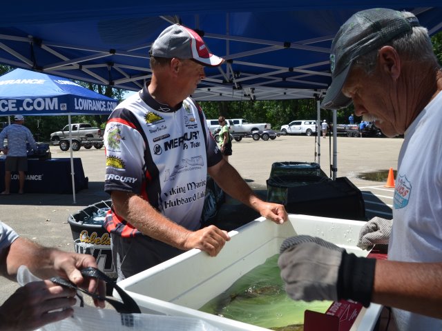 901F66CF-0224-4331-8DC3-7455EADCB741