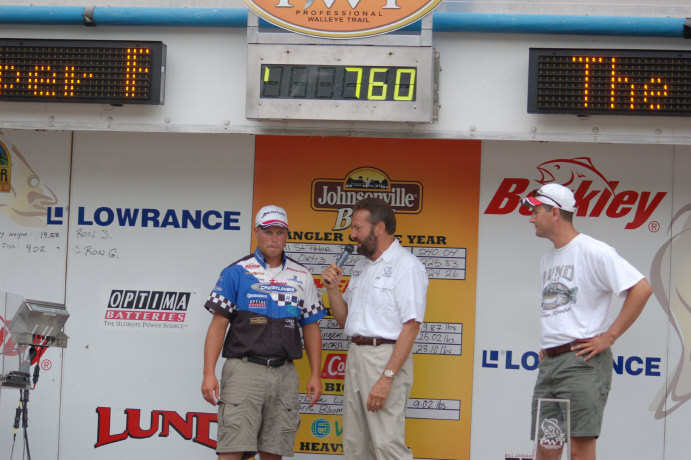 90471C63-9A0C-4330-A77D-F24FA9DC6804