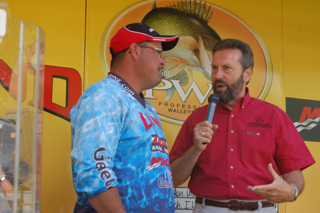 9057BED7-6DAD-4887-B1BA-8457A02BCD2D