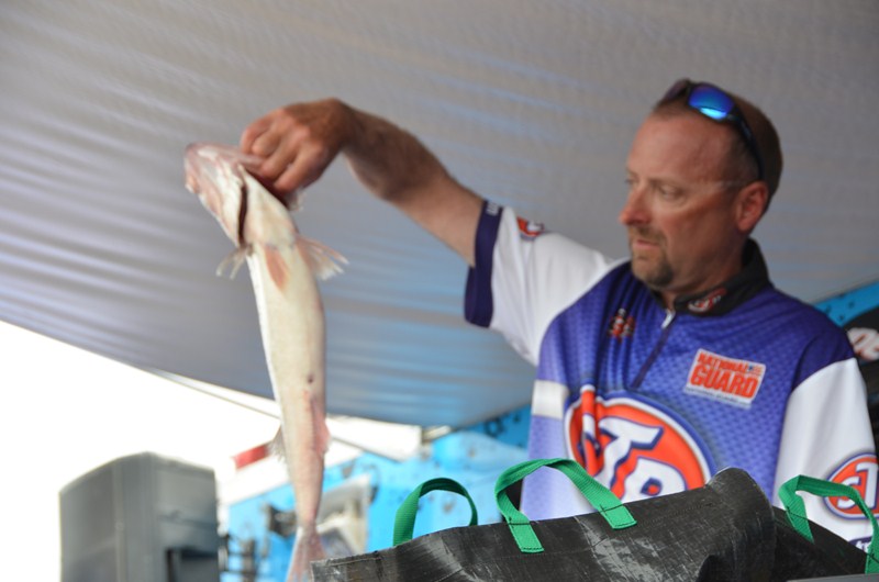 905B689A-9005-4CDF-B514-F5137A1F129F