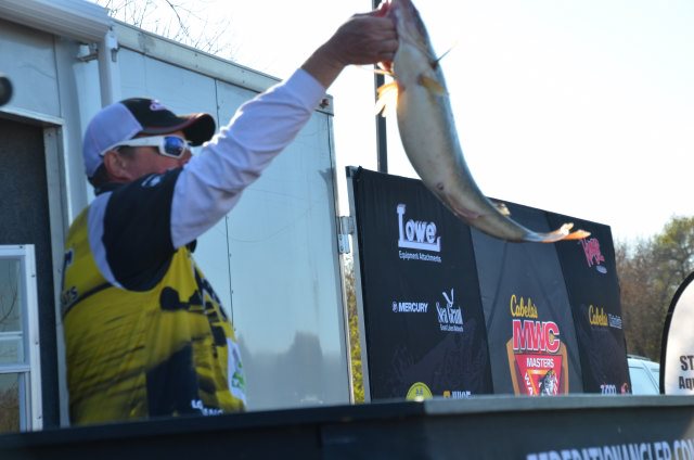 907C8584-ED2C-44C4-A0F2-B848F570FB99